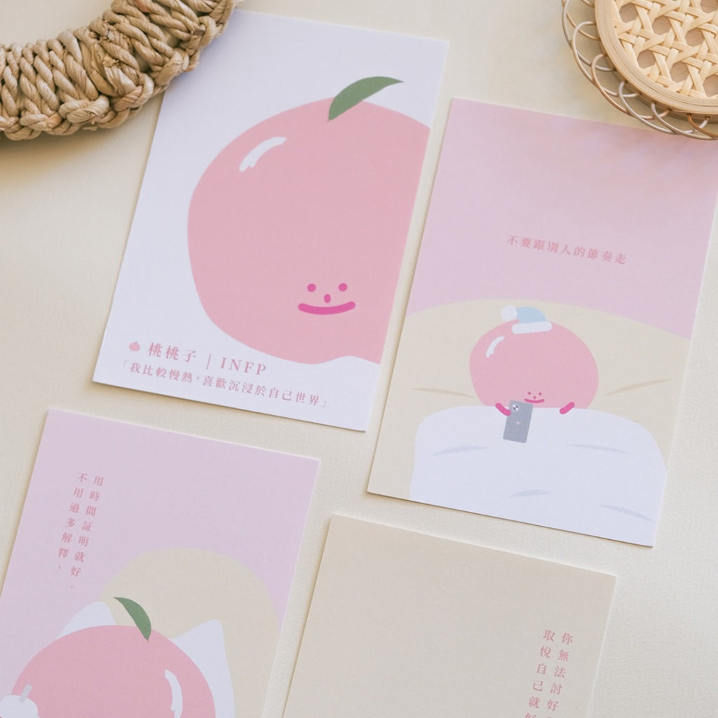 【LIFEMAGICHK】家居療癒插畫套裝｜6款卡片連裝飾掛布♡桃桃子