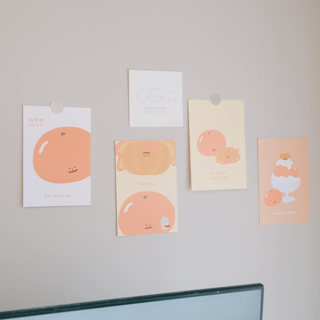 【LIFEMAGICHK】家居療癒插畫套裝｜6款卡片連裝飾掛布♡悶橘橘